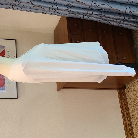 CCO⬇️ Wildfox NWT misspelled white V neck "Caffiene Dream" NWT - Picture 7 of 16